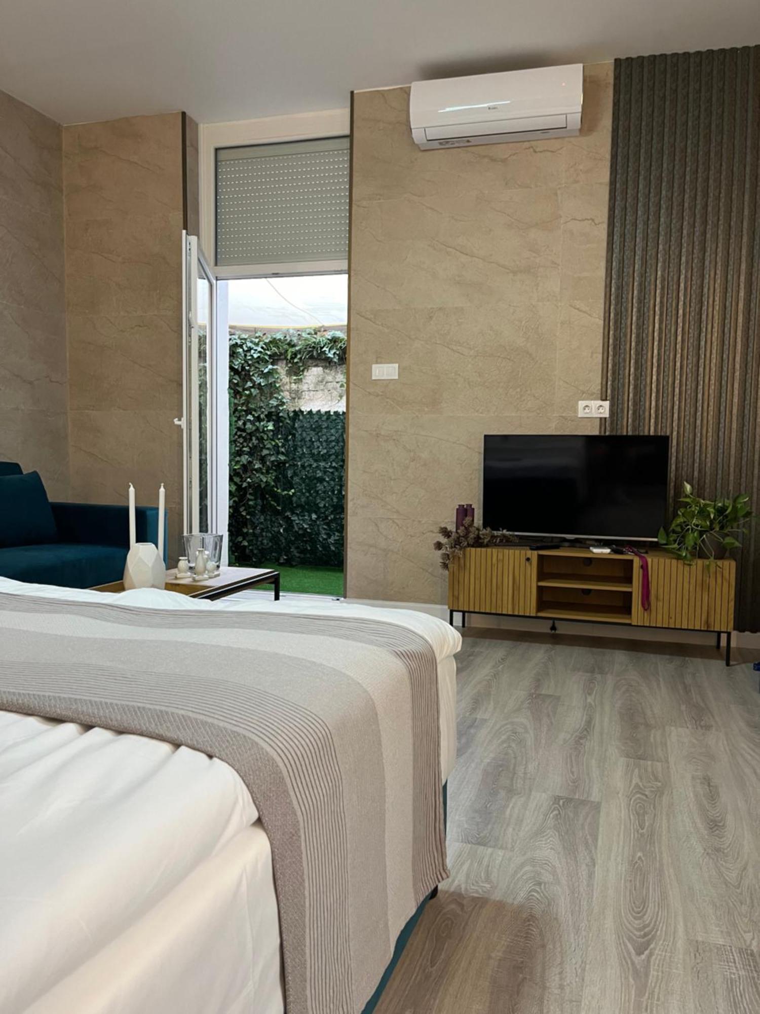 S8 Downtown Apartments With Optional Garage Budapest Luaran gambar